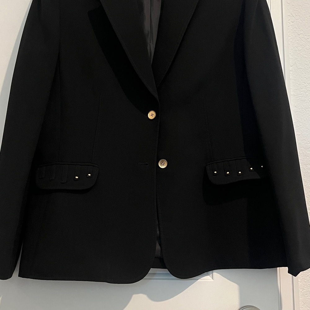 Tahari Black and Gold Blazer with Notched Lapel - Picture 3 of 10